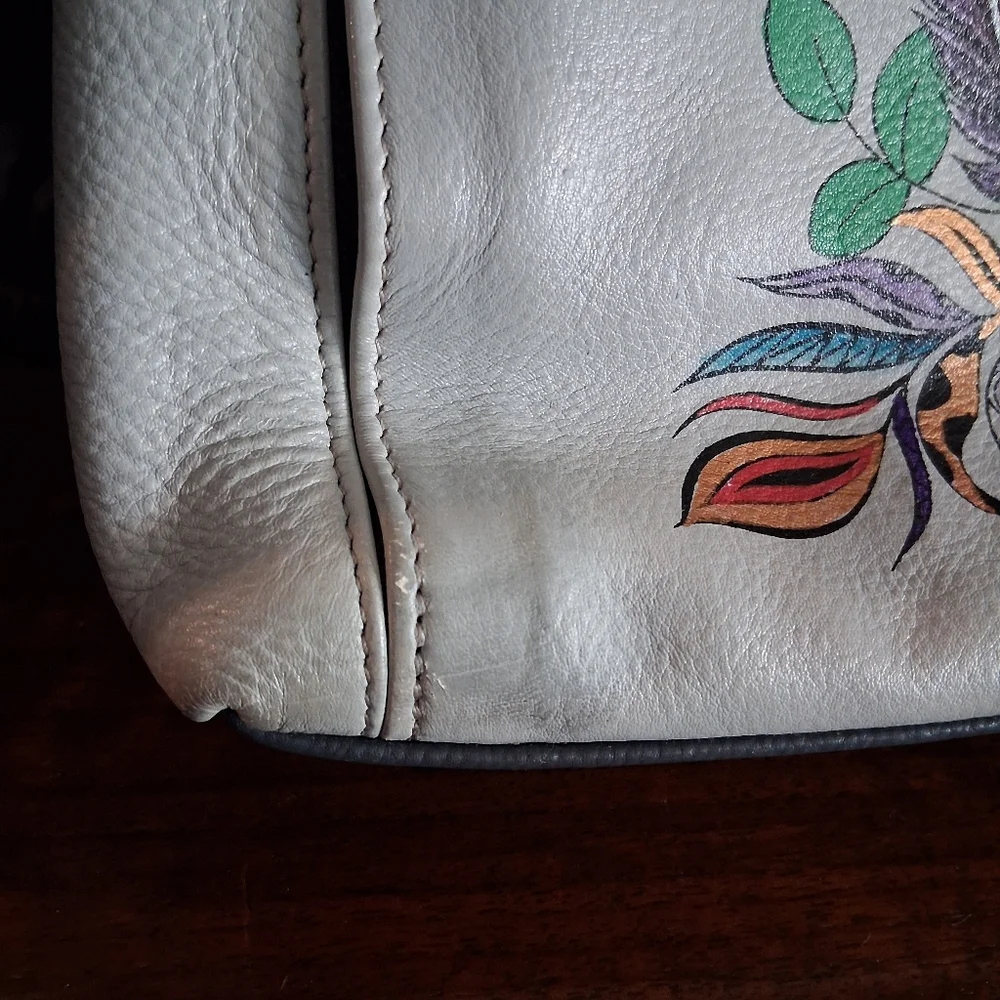 Anuschka Hand-painted Grey Leather Shoulder Bag Lion Flowers - Picture 15 of 17